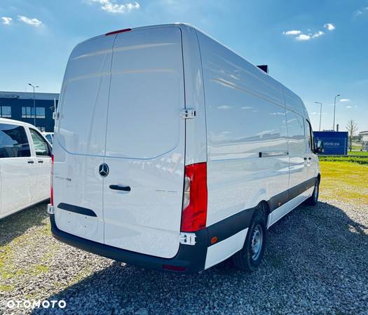 Mercedes-Benz Sprinter 317 CDI - 4