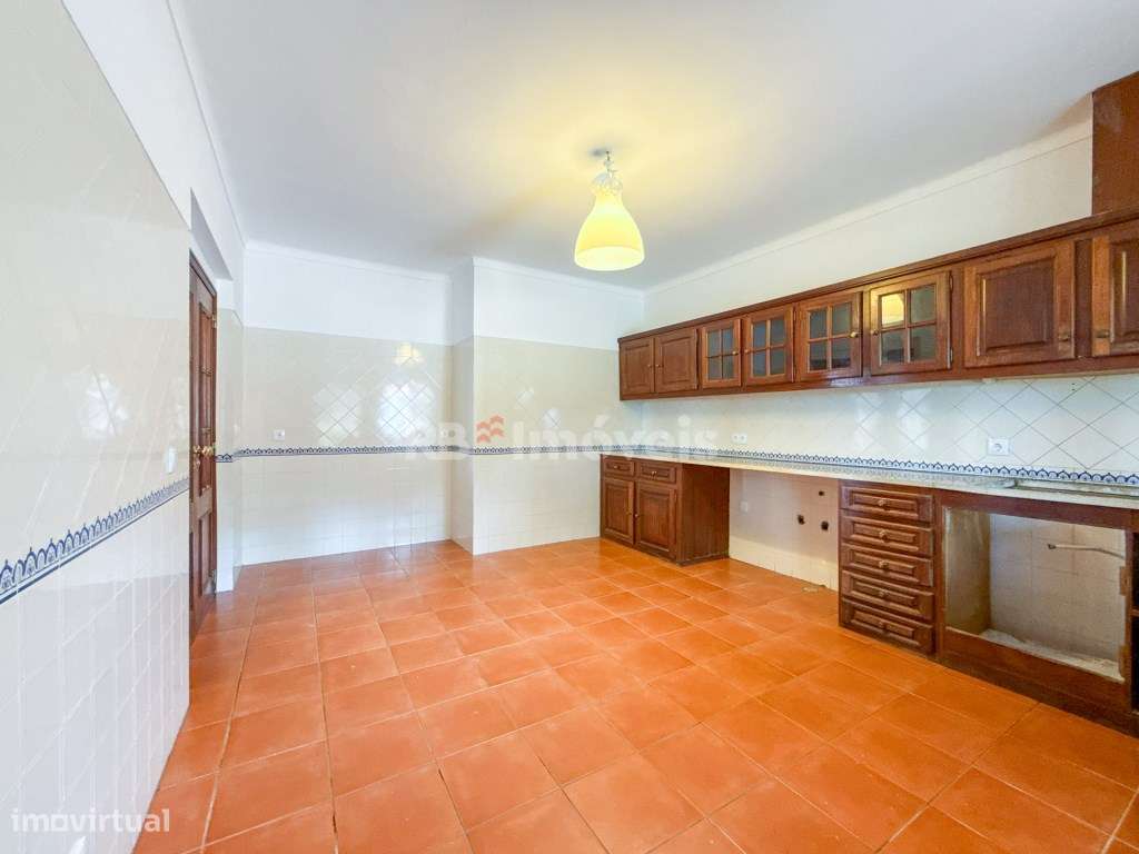 Moradia T3, c/ Jardim, Garagem e Zona de Estar Exterior - Castelo d...-24