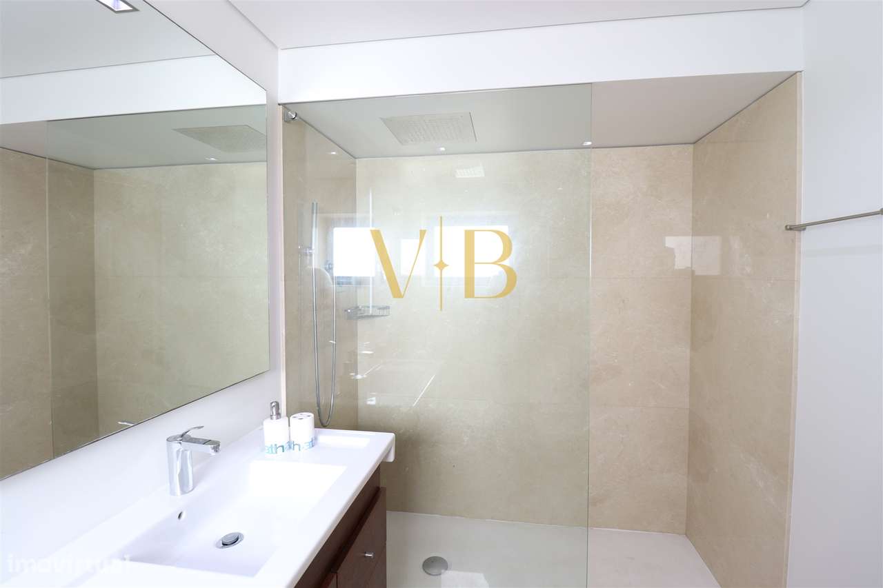 Apartamento T4 na 1ª Linha de Mar em Aver-o-Mar, Póvoa de Varzim-22