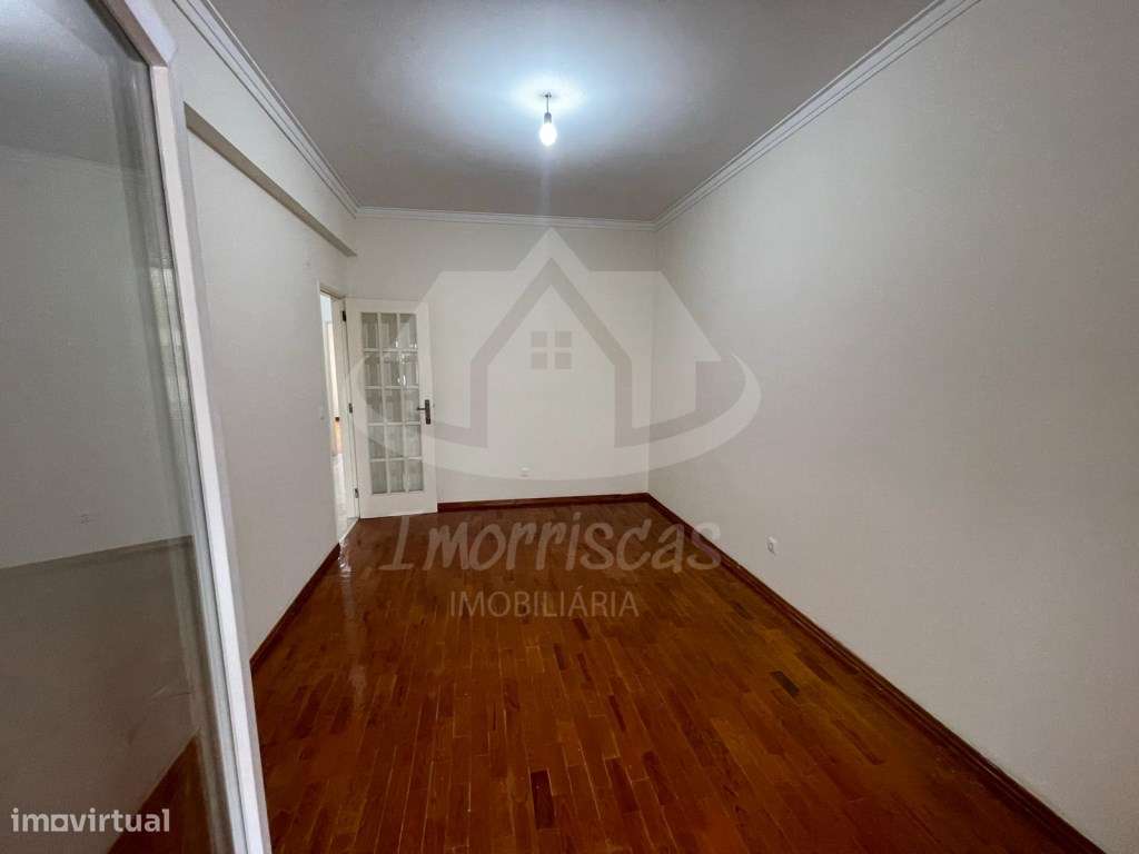 Apartamento T3 em Vale de Figueira, São João da Talha - Grande imagem: 2/22