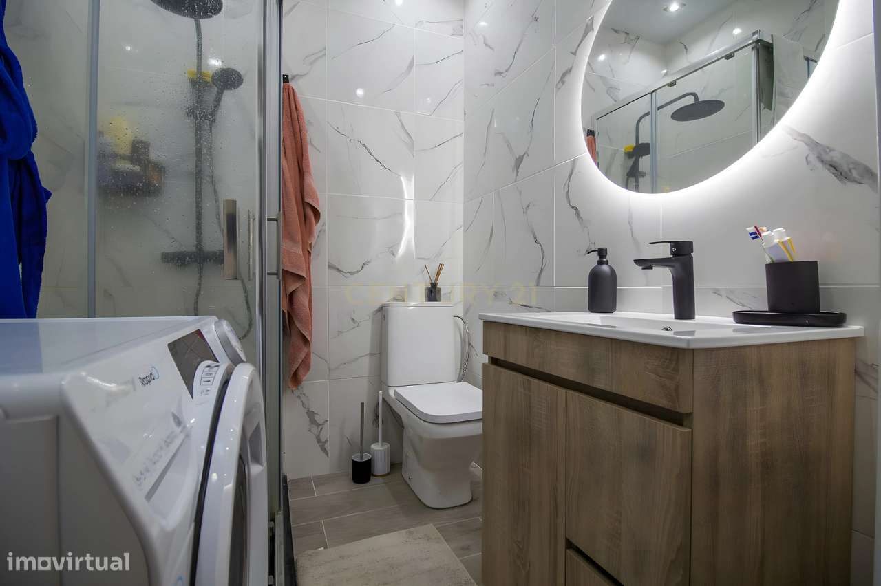 Apartamento T1 em Corroios, Seixal - Oportunidade Única!-8