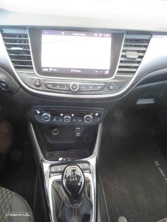 Opel Crossland X - 14