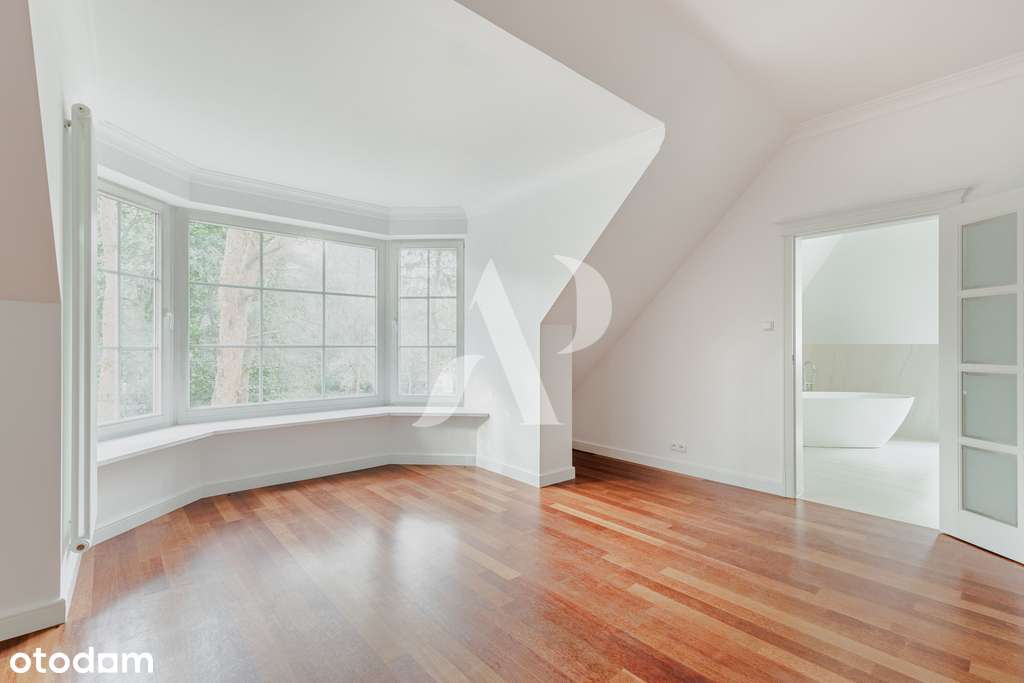 Wyjątkowa Rezydencja z basenem w Dąbrowie Leśnej-10