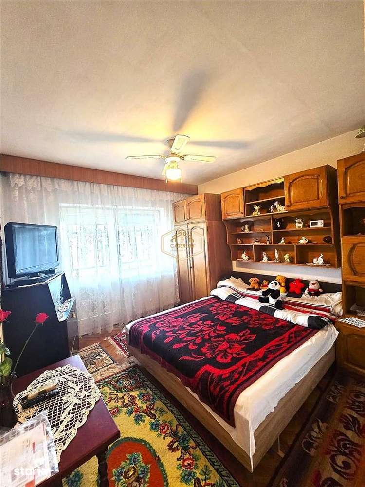 Aprtament cu 3 camere decomandat | Micro 17 - Aproape de noul pod - Imagine principală: 3/14