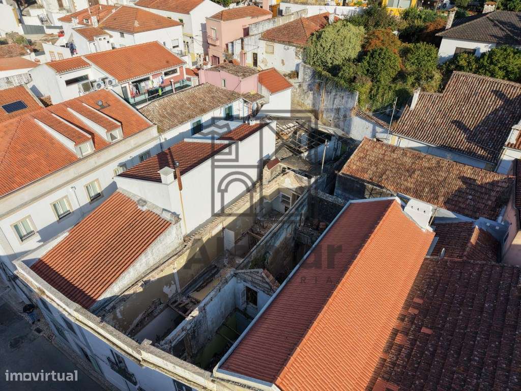 Prédio para remodelação no centro de Alenquer-10