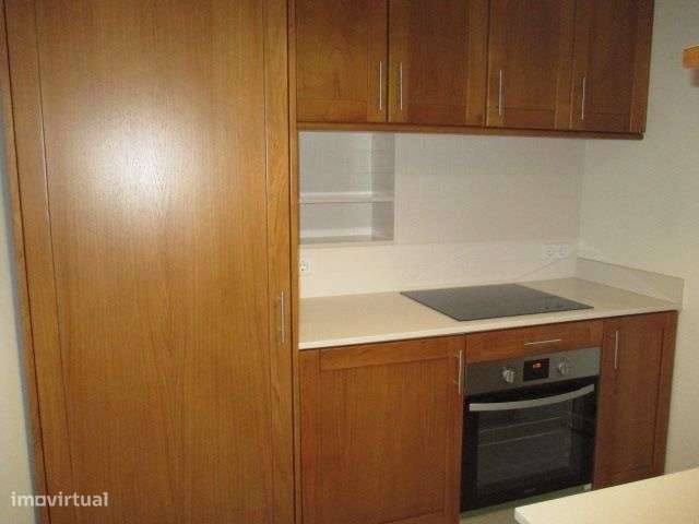 T2 renovado na R. António Vasconcelos - Grande imagem: 3/18