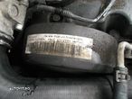 dezmembrez vw touran 2005 - 4