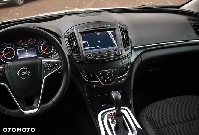 Opel Insignia - 17