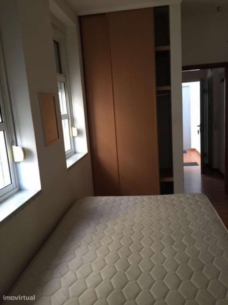 Apartamento com 1 quartos - localizado em Santo Ildefonso Porto - Grande imagem: 3/10