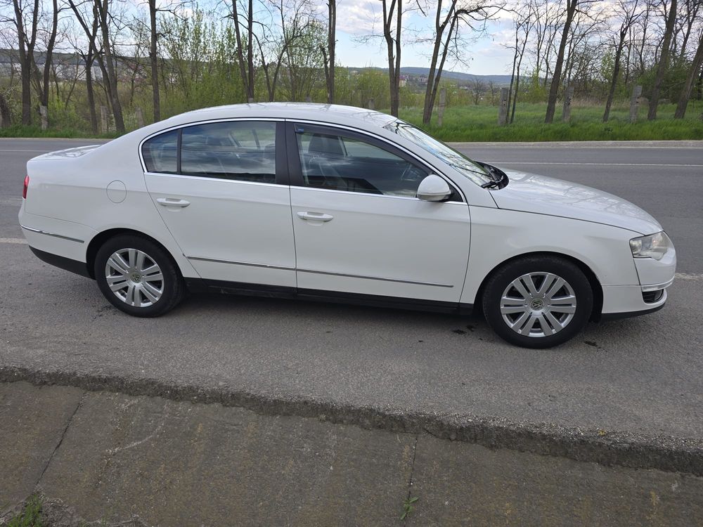Volkswagen Passat B6 [2005 - 2010] 2.0 TDI Comfortline DPF DSG 2010