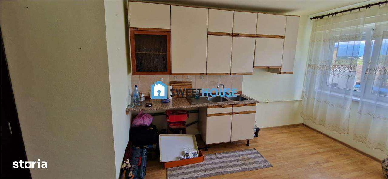 Sudio Semi mobilat Str Parcului Fagaras - Imagine principală: 4/8