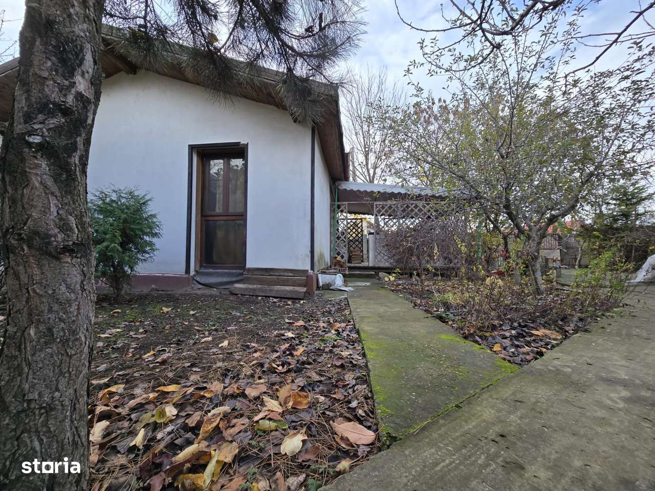 Exclusivitate! Proprietate Sendreni, zona linistita, 69.000 EUR - Imagine principală: 2/20