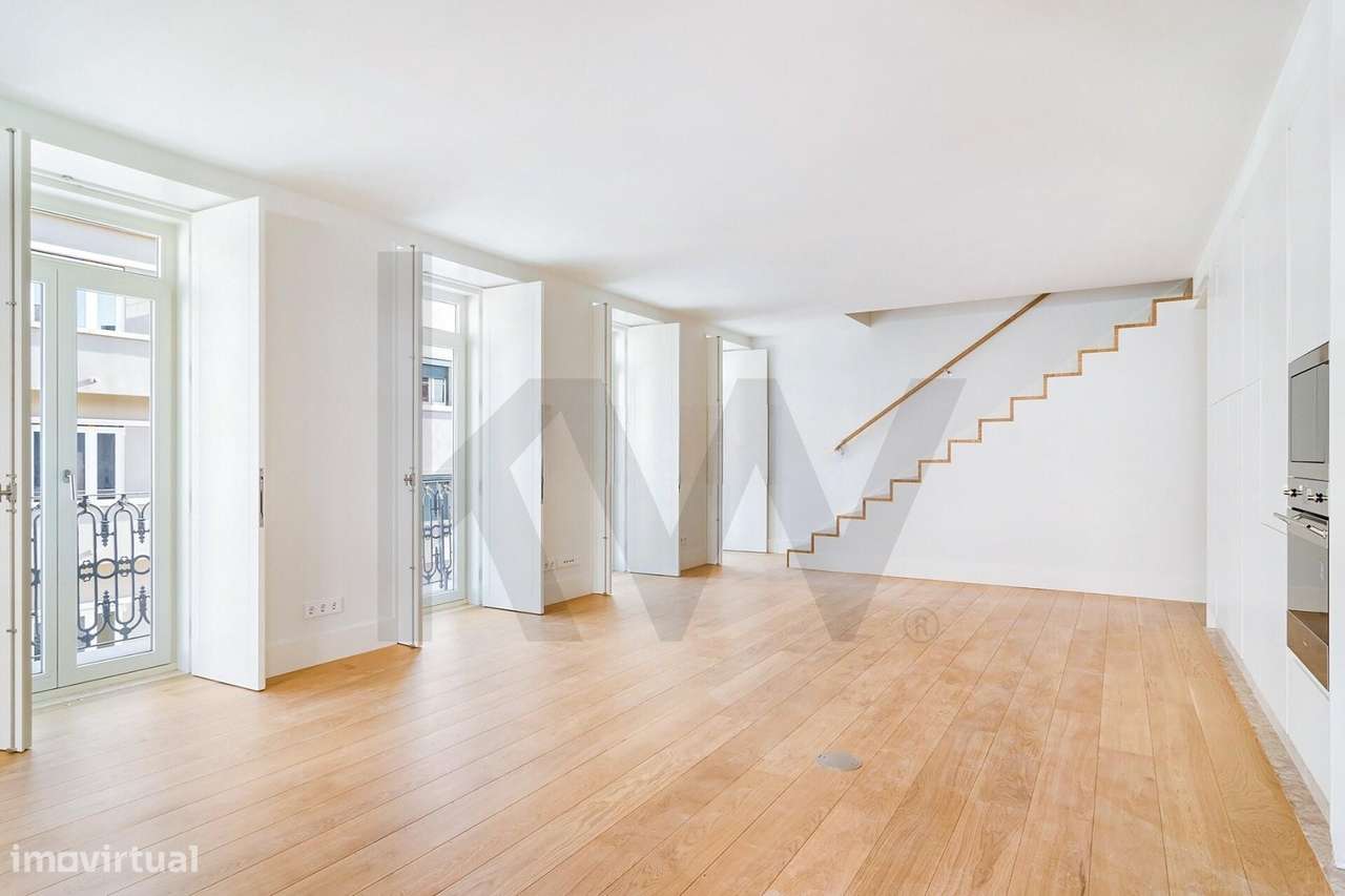 Apartamento T2 Duplex Elegante e Sofisticado em Lisboa - Grande imagem: 4/17