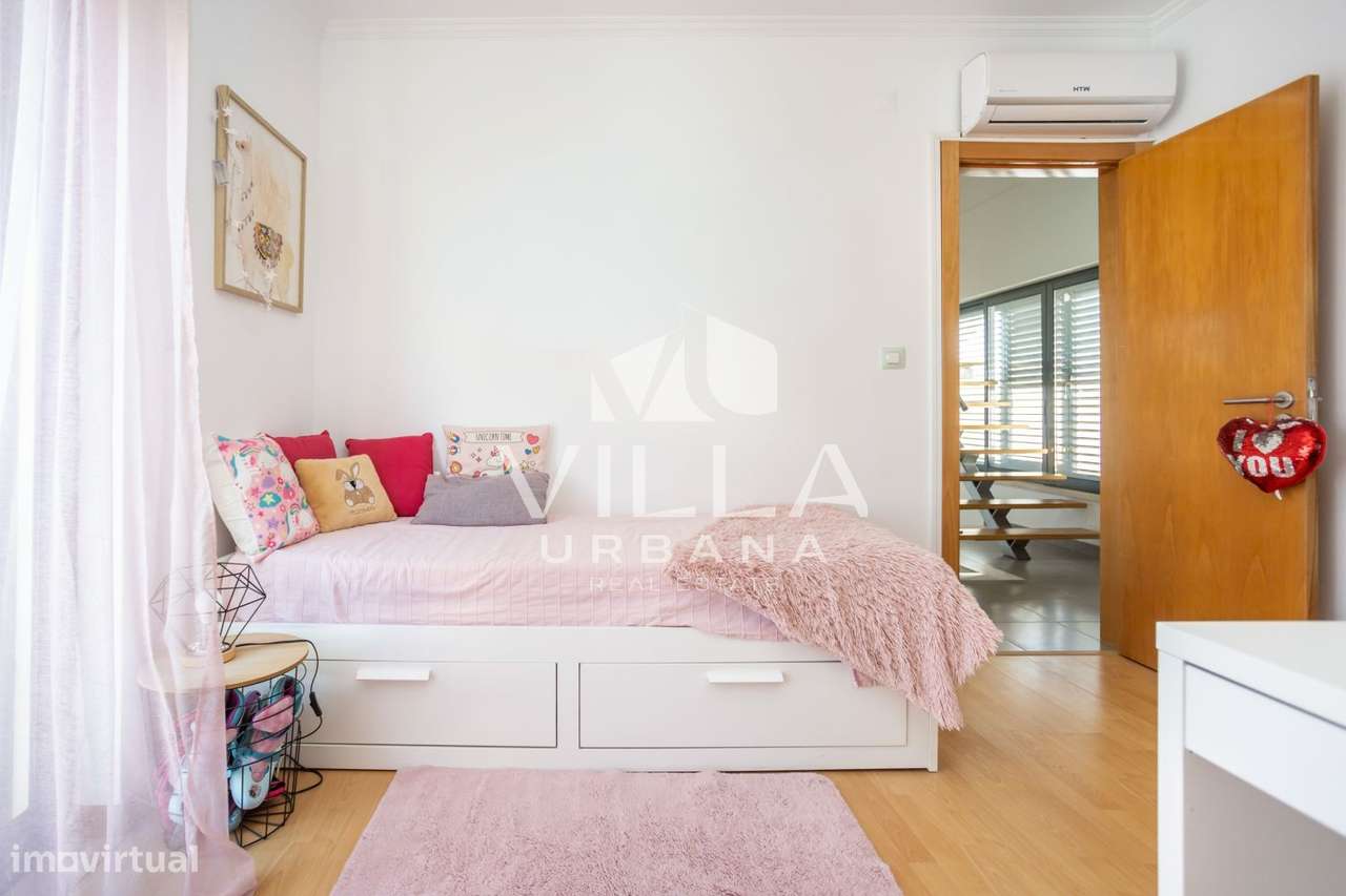 Moradia T3+1 Isolada com Jardim e Excelentes Áreas | Quinta do Anjo-43