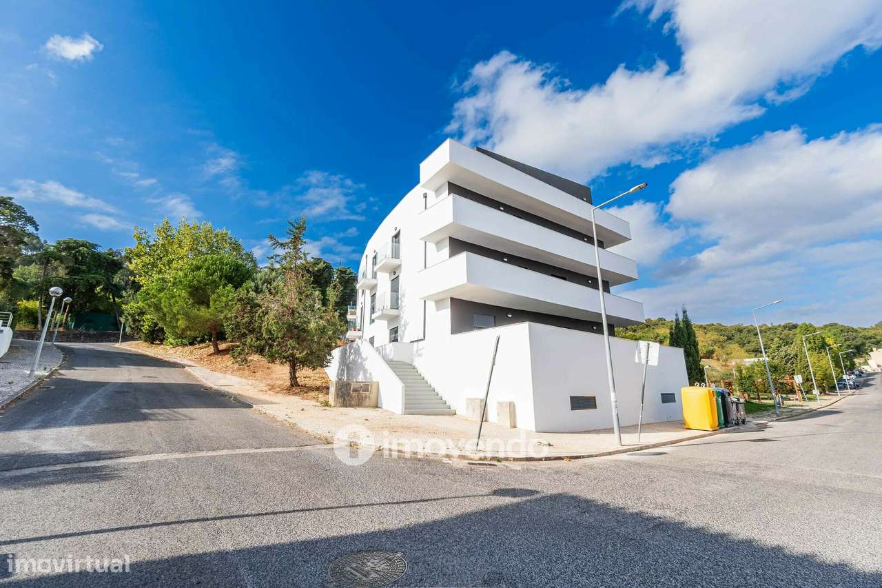 Apartamento T3 Duplex novo, com terraço e garagem, em Loures-45