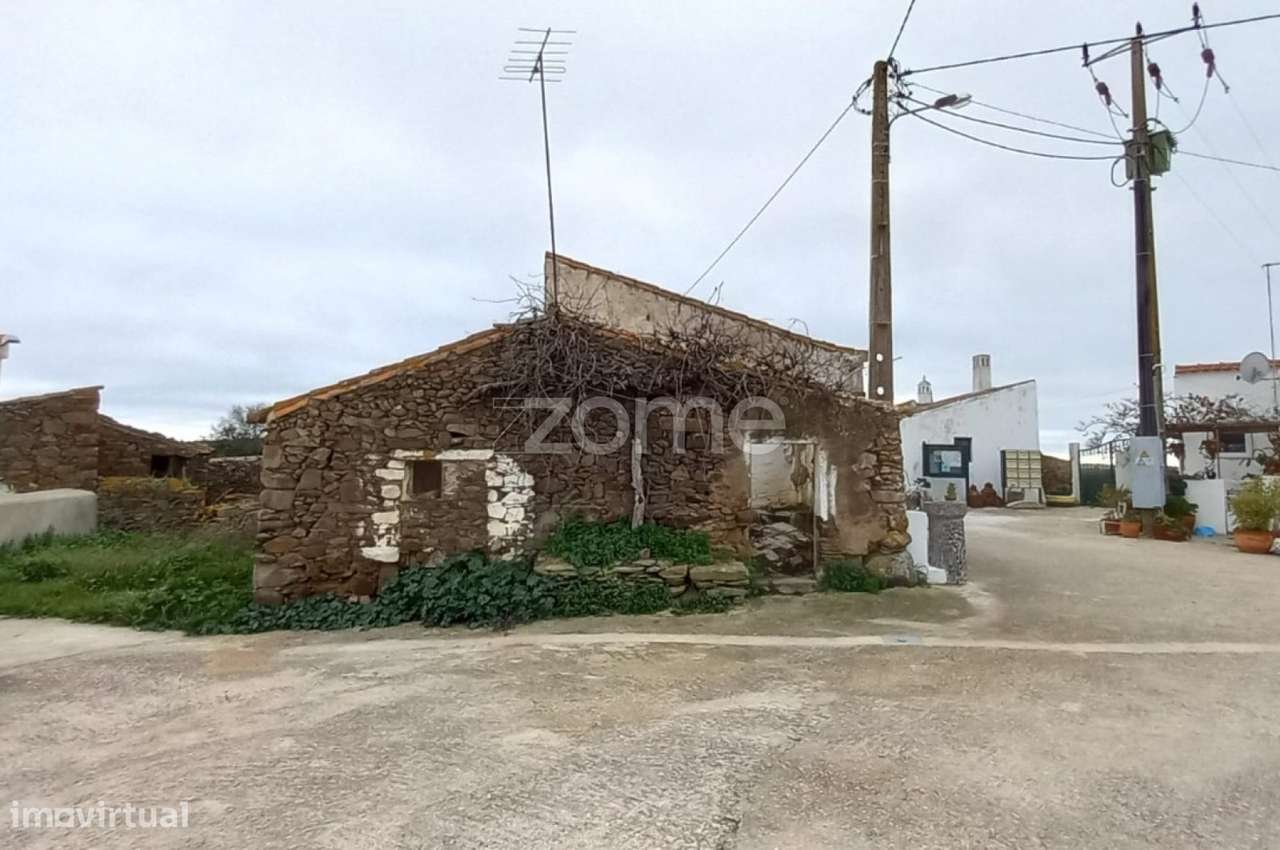 Moradia em pedra para recuperar - Grande imagem: 2/5