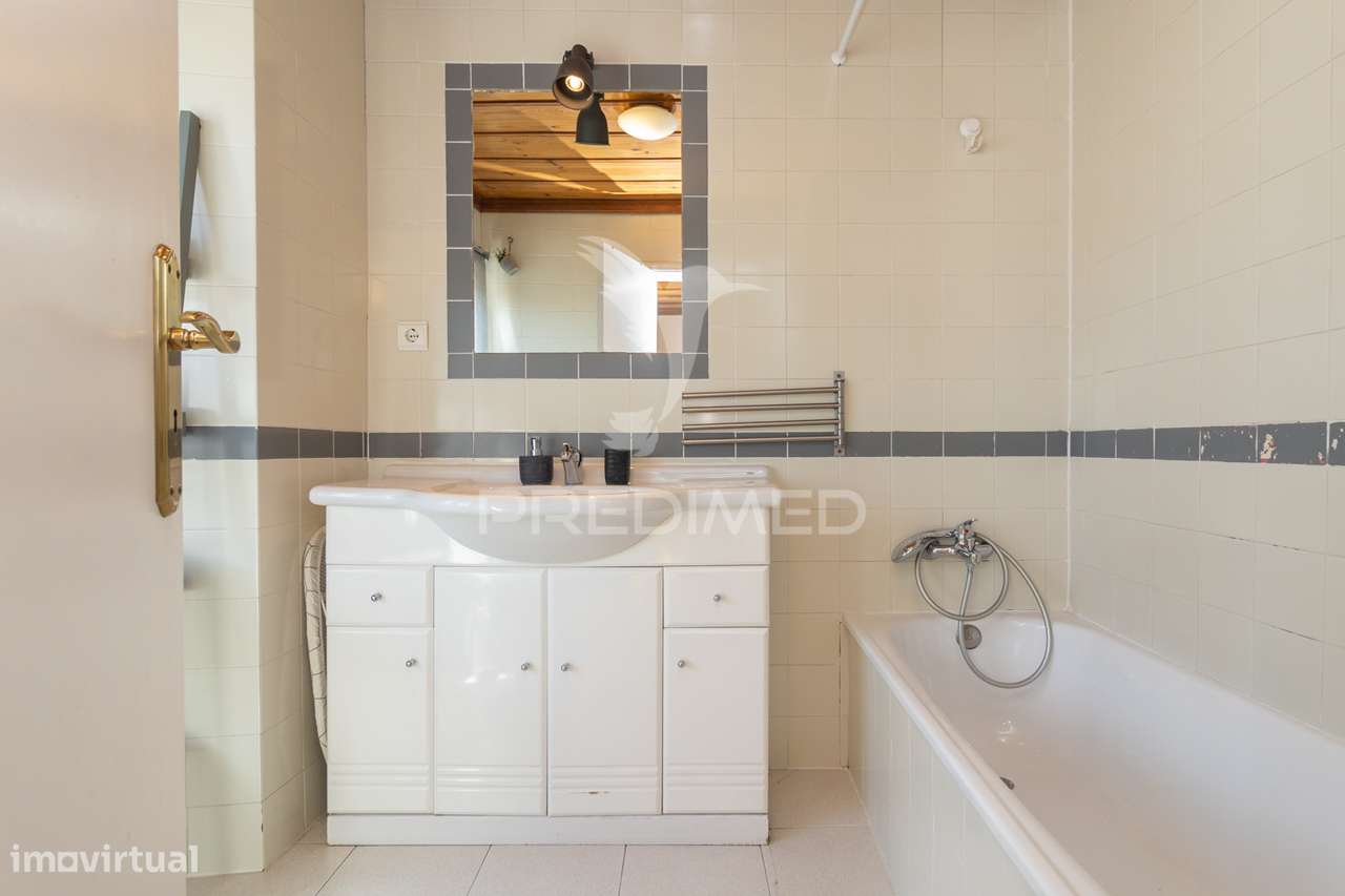 OPORTUNIDADE ÚNICA EM ALFAMA: T1 Remodelado e Pronto a Habitar - Grande imagem: 4/25