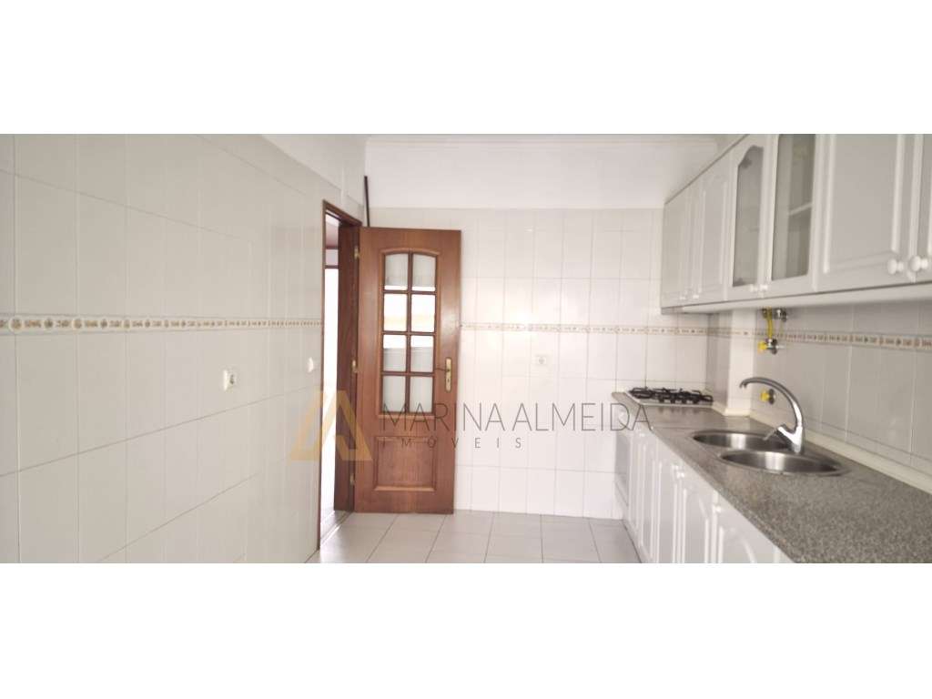 Apartamento t2 ( 3 assoalhadas ), rés do chão com arrecadação, junt...-14