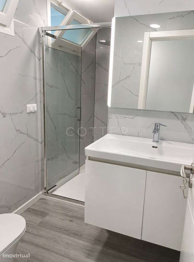 Apartamento T2 Remodelado em Oeiras-26