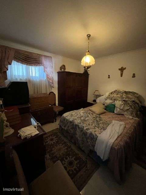 Excelente Moradia c/Piscina, Ringue desportivo, Garagem-53