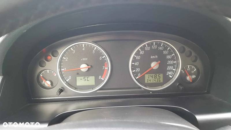 Ford Mondeo 1.8 Trend - 11