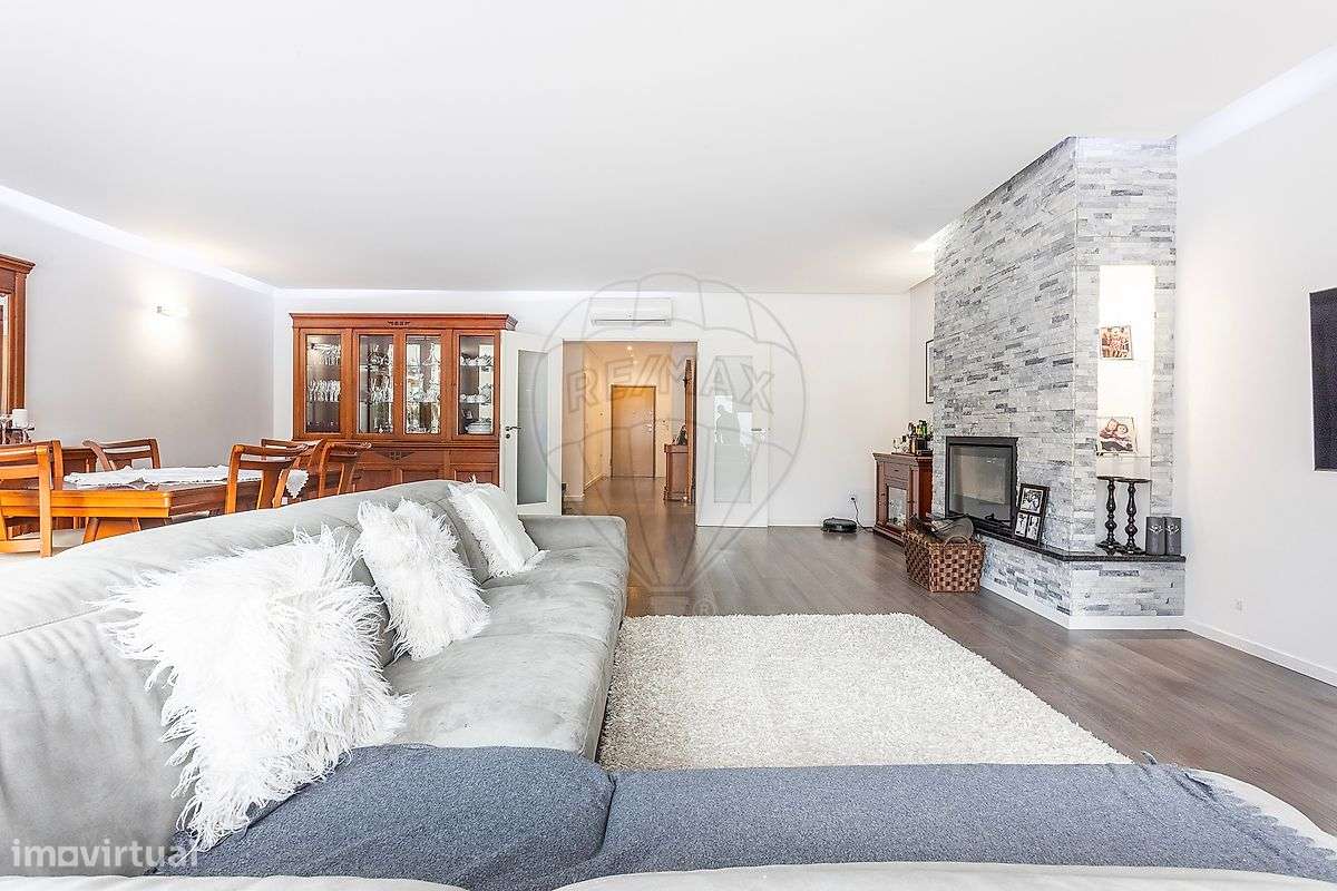 Moradia T4 para venda-8