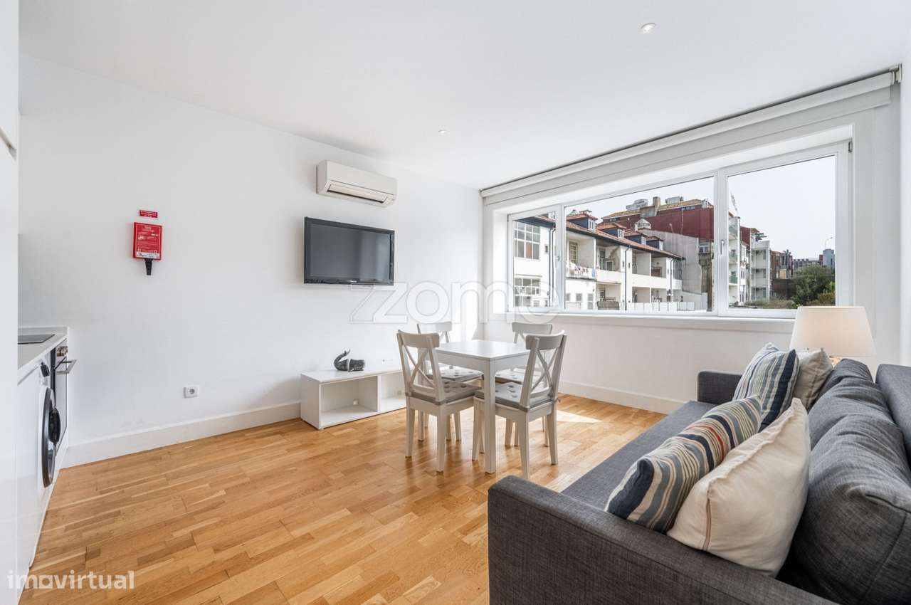 Apartamento T0 com Licença AL na Rua Santa Catarina, Porto - Grande imagem: 5/17