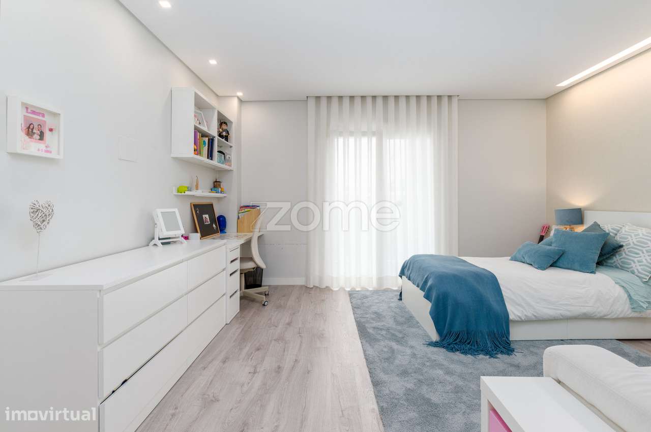 Luxuosa Penthouse T4-7