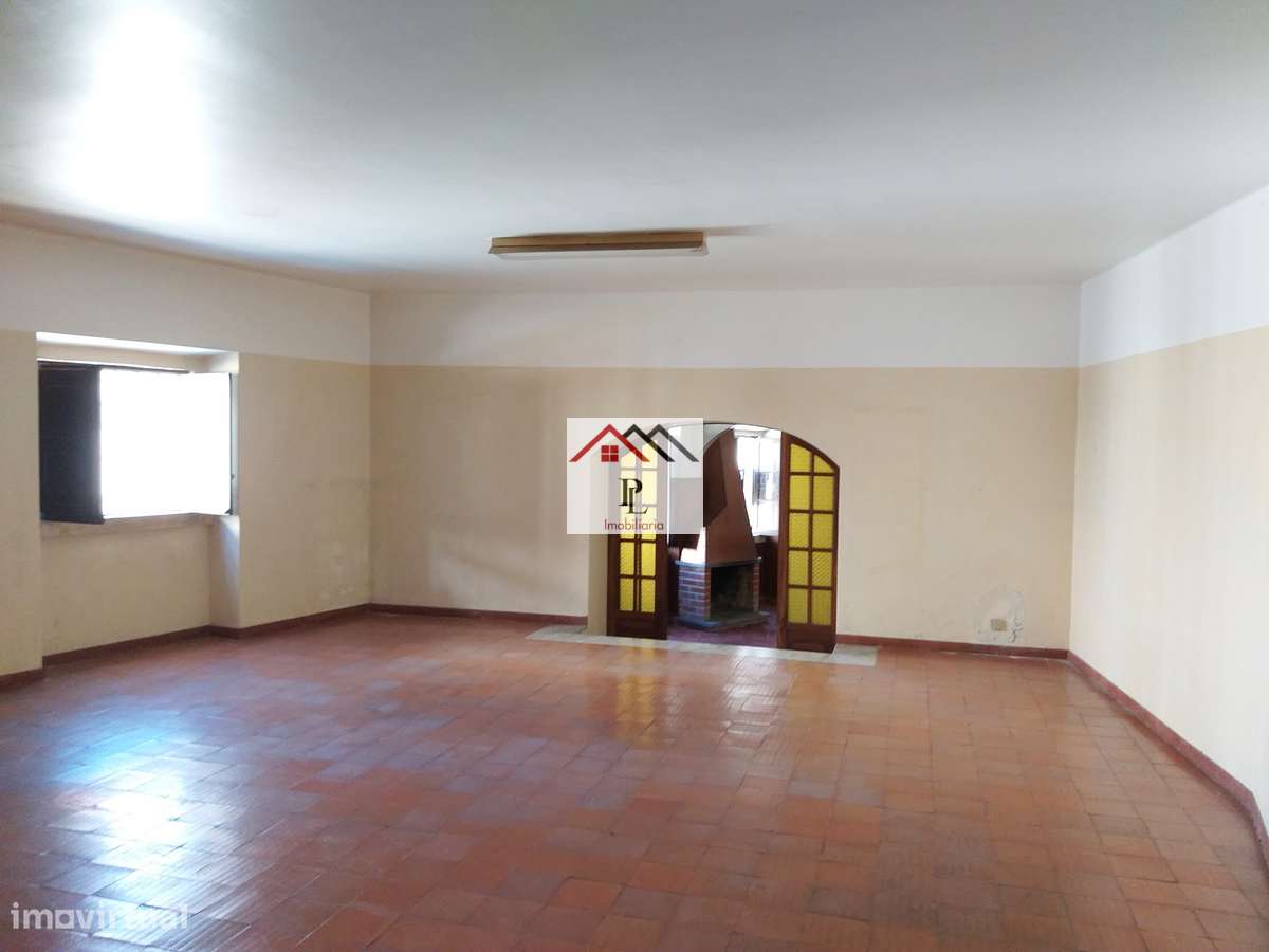 Moradia  T10 com Piscina e Logradouro (V823JB)-15