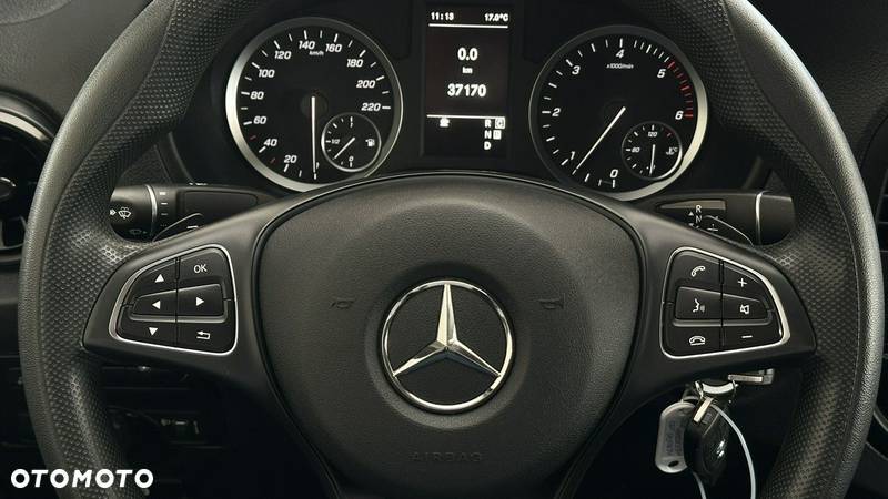 Mercedes-Benz Vito - 22