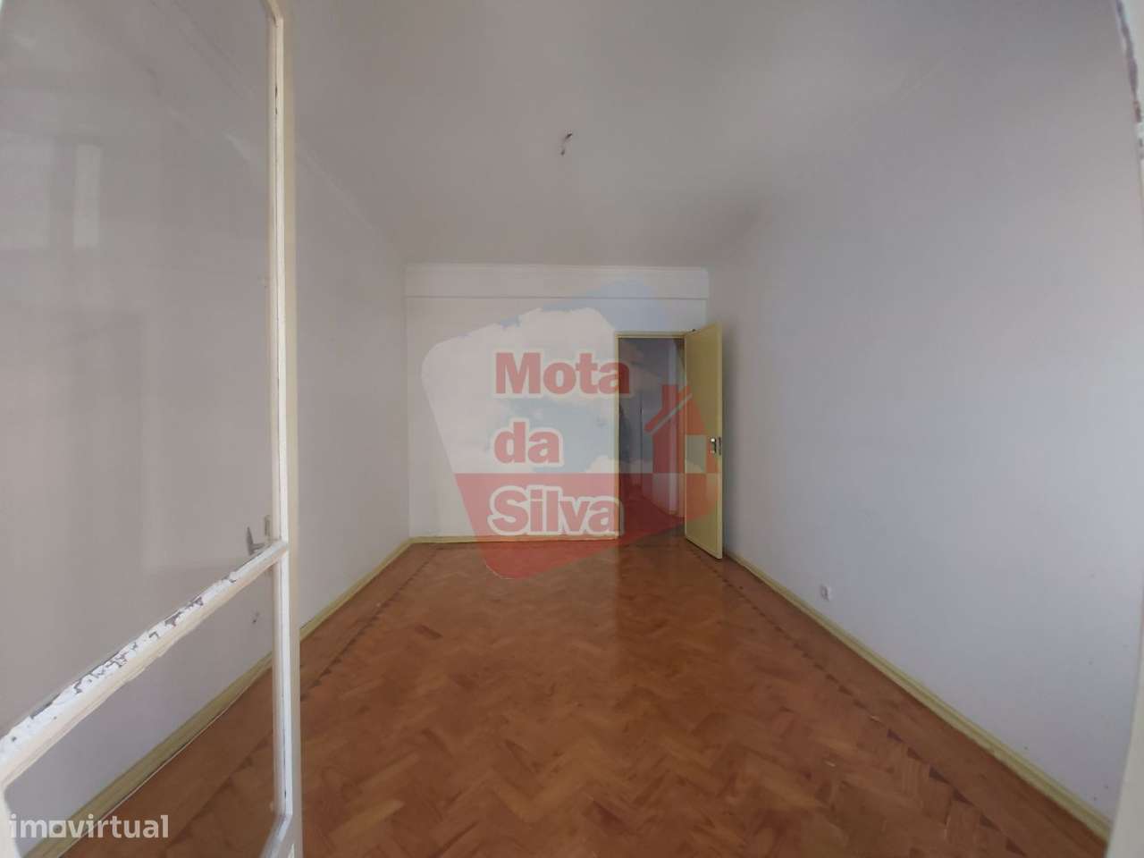 Excelente Apartamento T3 em Lisboa com Logradouro - Grande imagem: 5/16