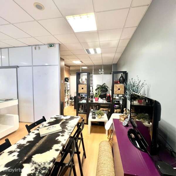 Loja para vender em São João da Madeira-7