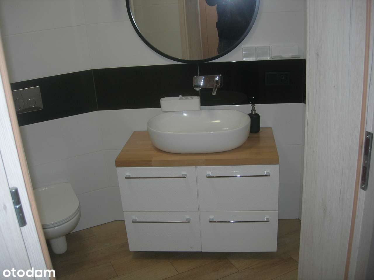 Kępa Mieszczańska 3 oddzielne pokoje blok z 2019r winda-4