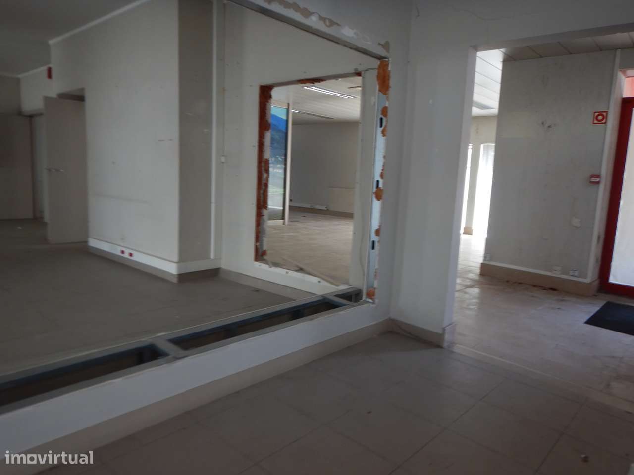 Imóvel Histórico de 1944 para Renovação-7