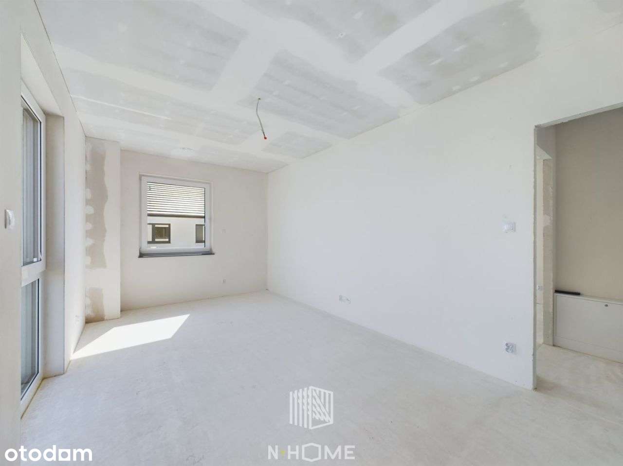 Nowoczesna Zabudowa Z Funkcjonalnym Układem-8