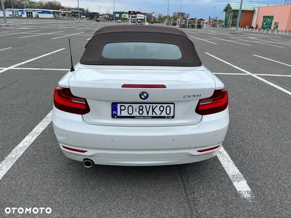 BMW Seria 2 220i Advantage - 13