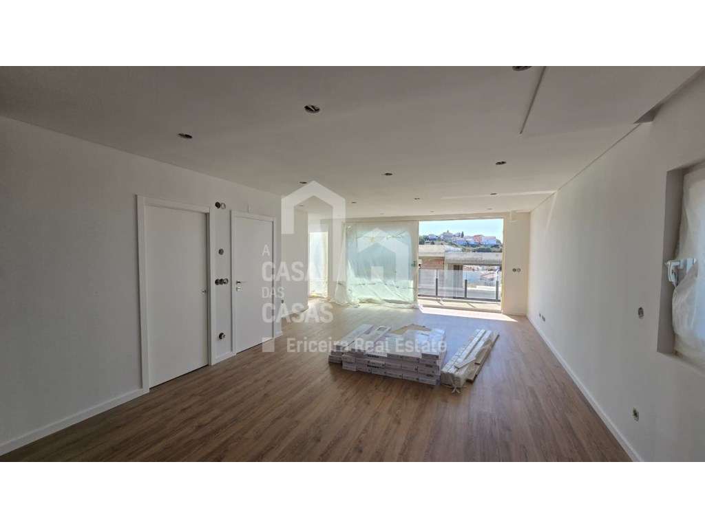 Vende Moradia T3 - Ericeira 1,5 km, A Casa das Casas - Grande imagem: 4/21