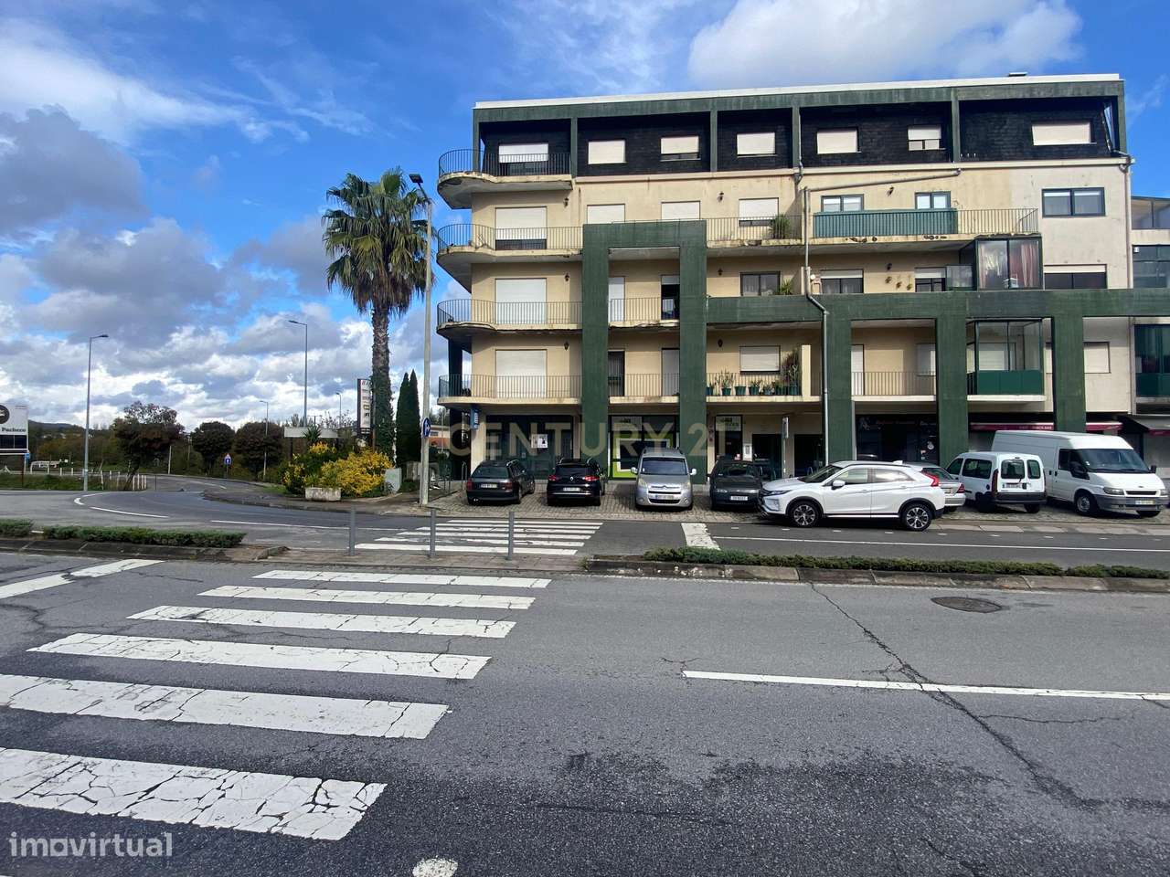 Loja em Paredes com Vista e Excelente Localização - Junto Estação Comb - Grande imagem: 3/12
