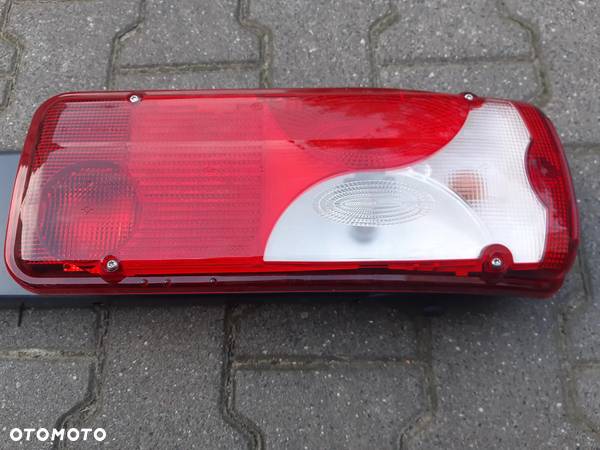 LAMPA TYLNA LEWA MAN, Scania i inne - 2