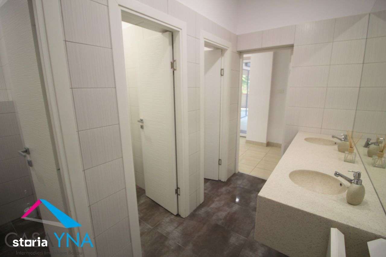 Spatiu comercial ULTRACENTRAL pe 2 nivele , 606 mp si teren 203 mp - Imagine principală: 5/10