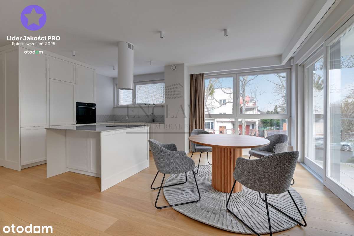 Orłowo morze komórka plaża garaż Lux Plaża Gdynia-1