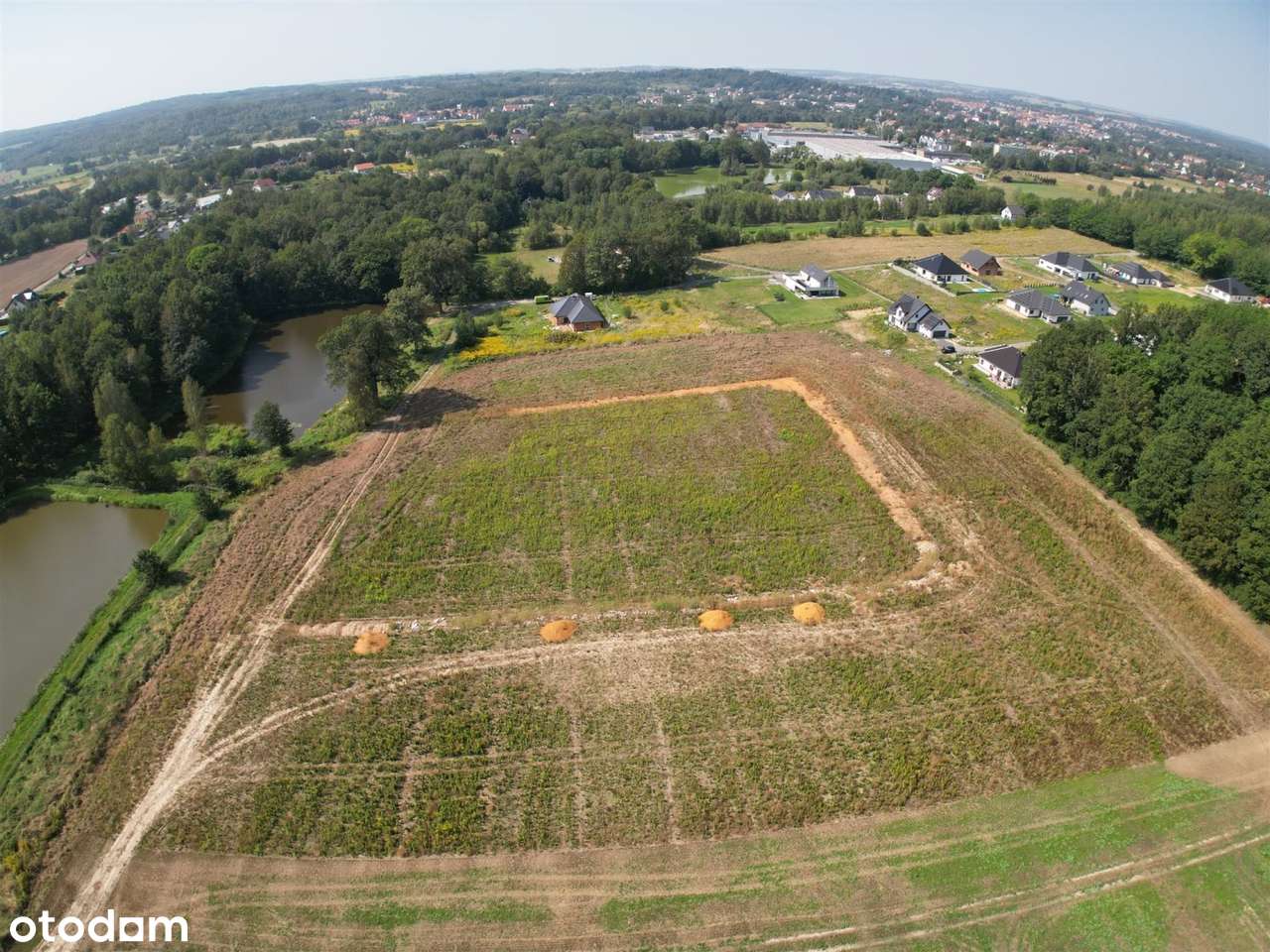 Działki na kameralnym osiedlu.-6