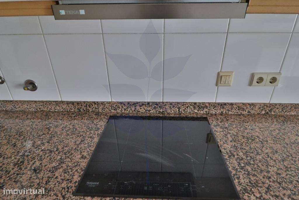 Apartamento T3 - Gualtar - Cozinha Totalmente Equipada-25