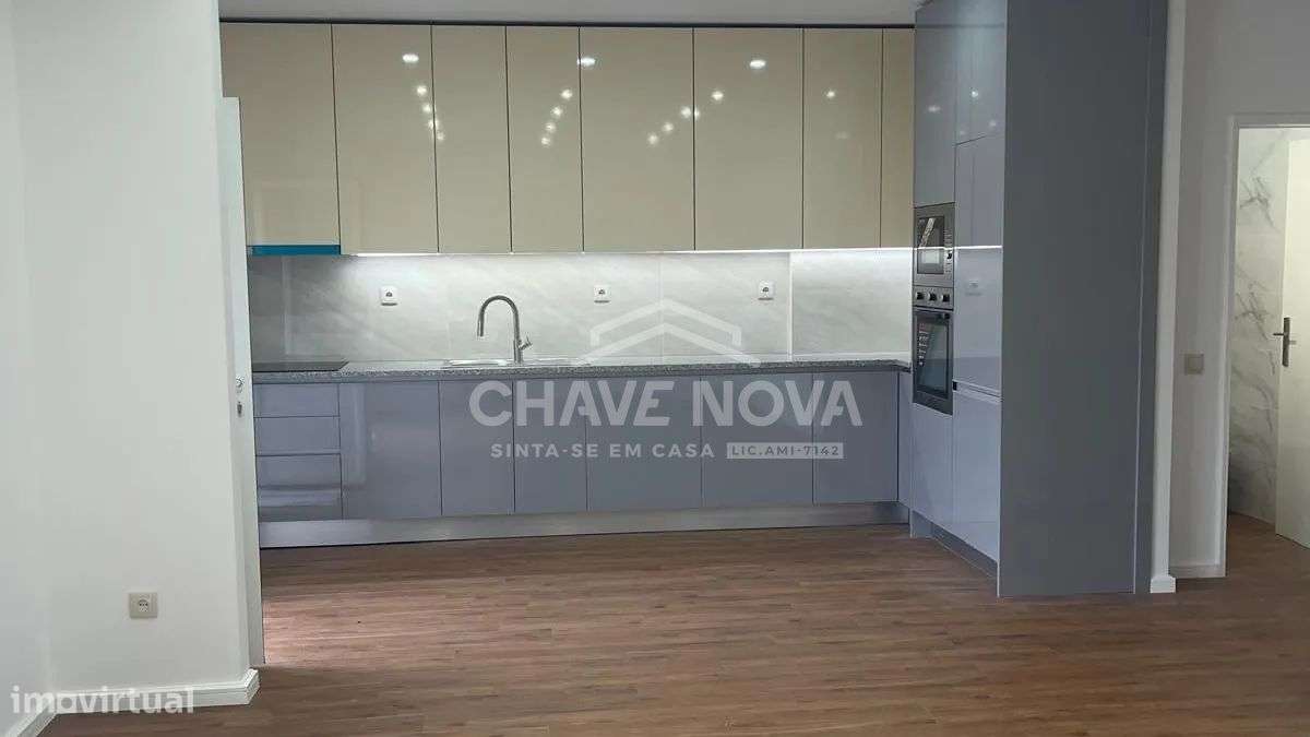 T3 Totalmente Renovado em Águas Santas - Grande imagem: 2/12