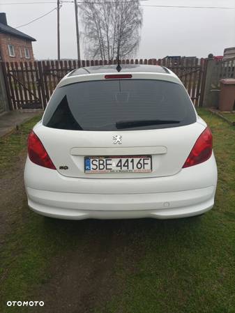 Peugeot 207 - 4