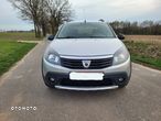 Dacia Sandero Stepway 1.6 - 4