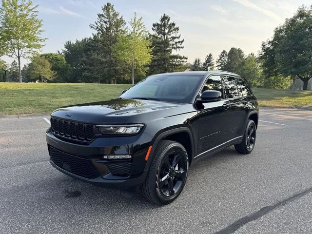 Jeep Grand Cherokee V (2021-) 2023