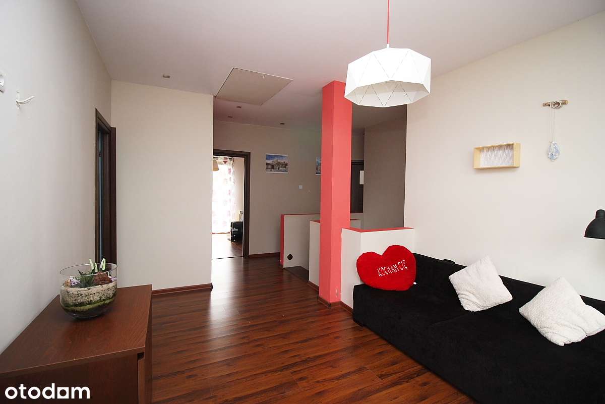 Promnice , nowy dom wolnostojący z pięknym ogrodem , garaż ,-12