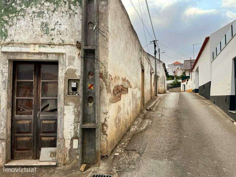 Moradia para reconstrução a 1h de Lisboa - Torres Vedras - Grande imagem: 4/10