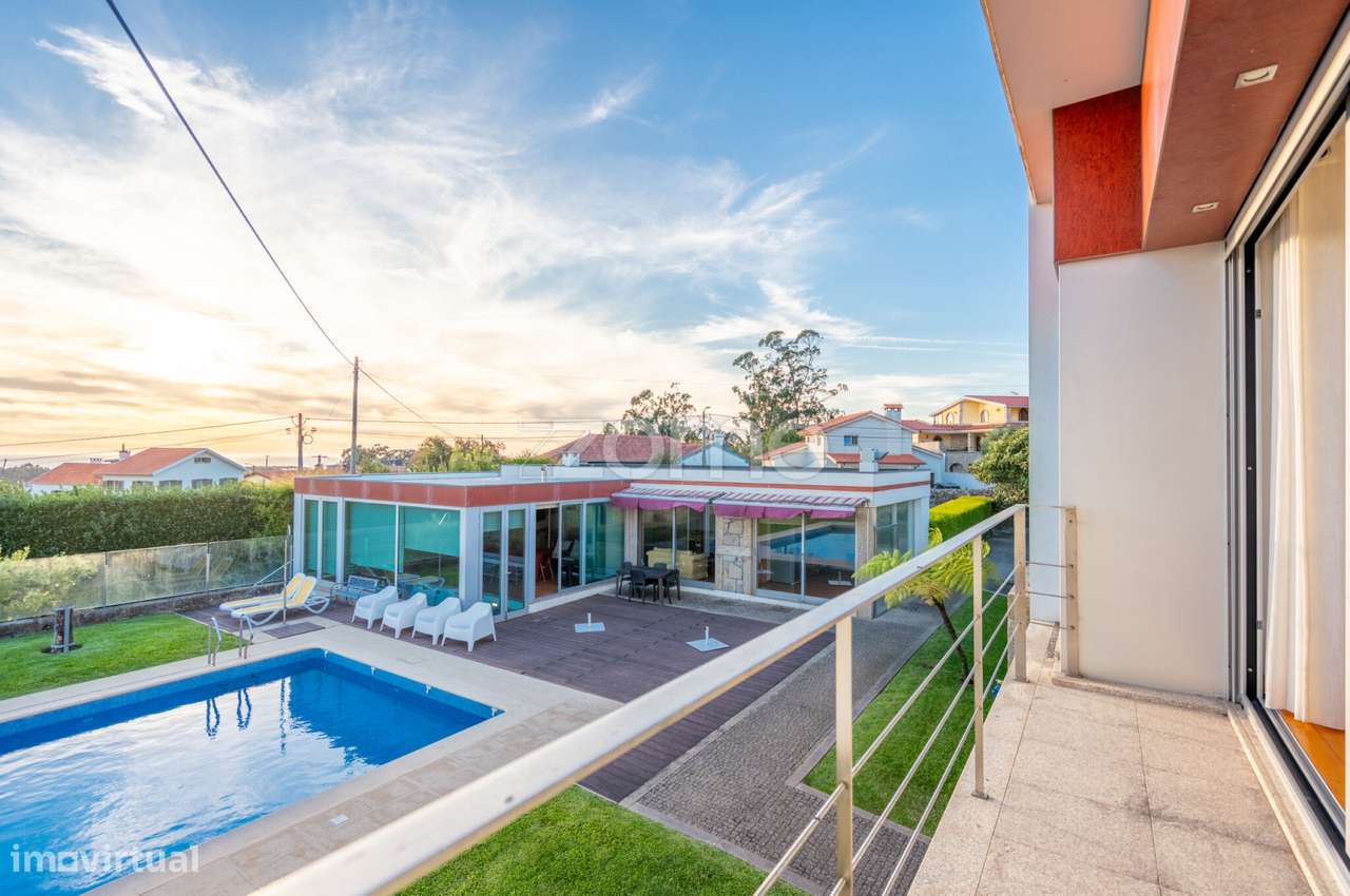 Moradia T4 com piscina | Esposende-21